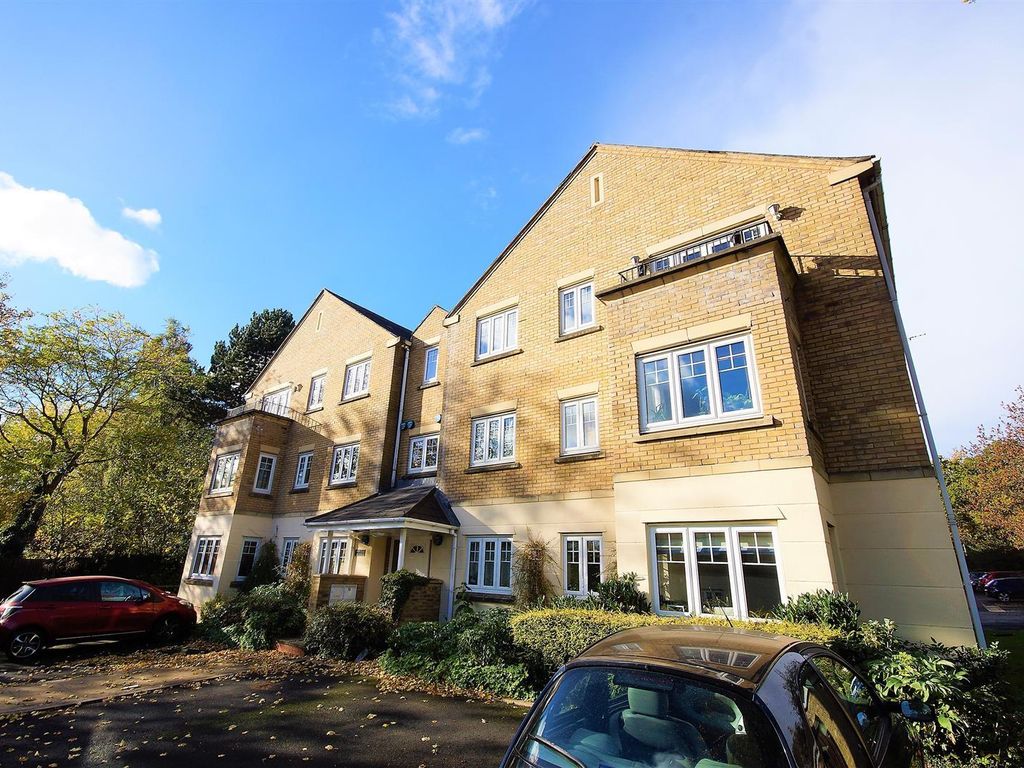 2 bed flat for sale in Union Place, Selly Park, Birmingham B29, £175,000