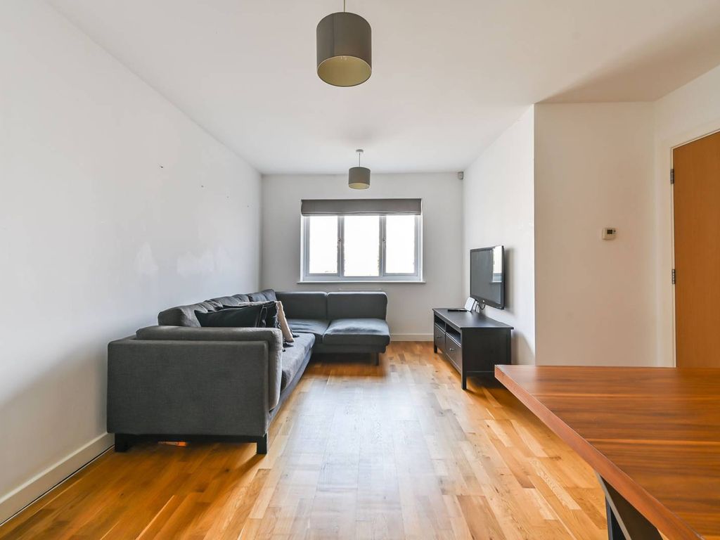 2 bed flat for sale in Upper Tulse Hill, Brixton Hill, London SW2, £450,000