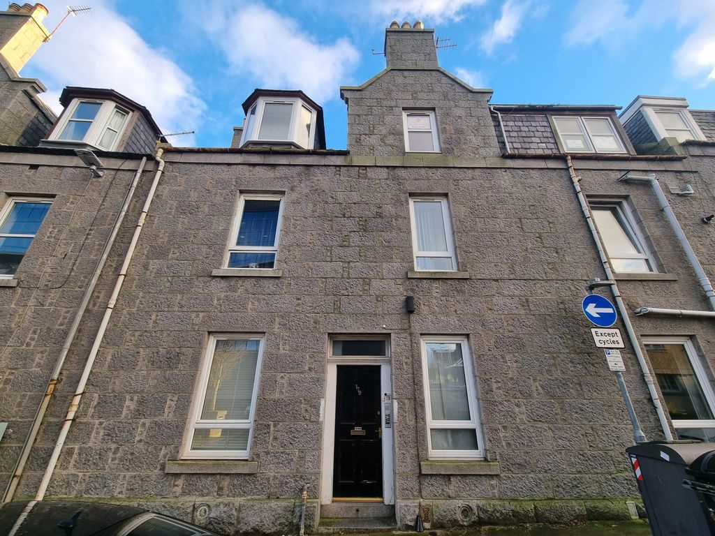 1 bed flat to rent in Hardgate, The City Centre, Aberdeen AB11, £550 pcm