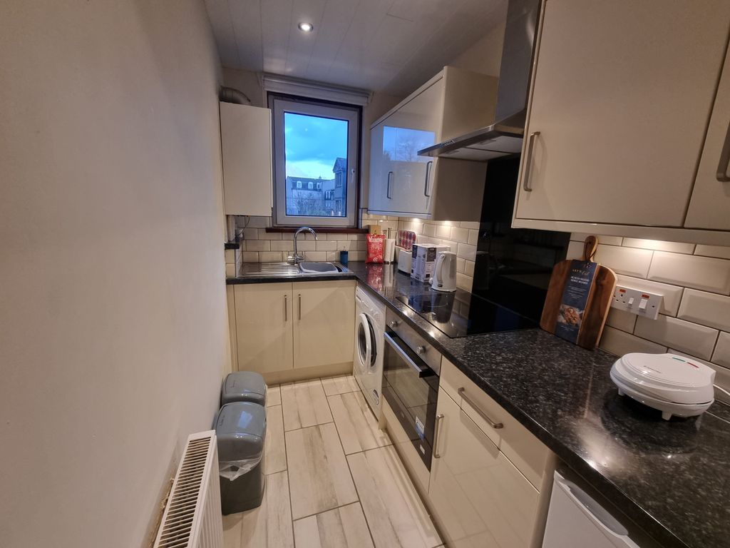 1 bed flat to rent in Hardgate, The City Centre, Aberdeen AB11, £550 pcm