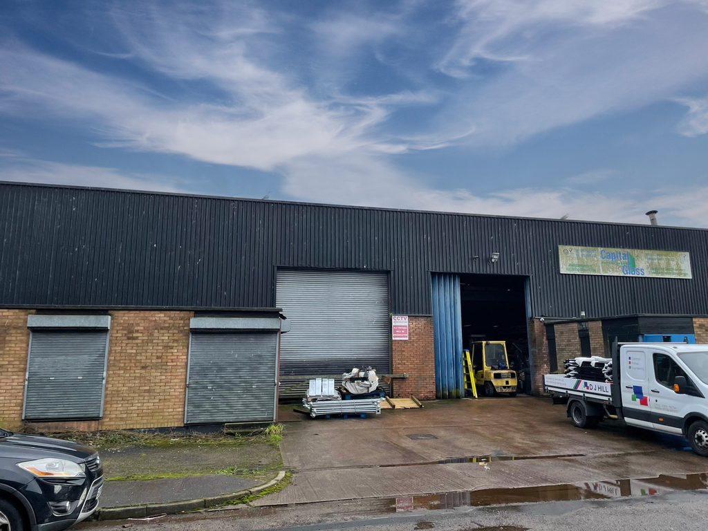 Industrial to let in Unit 3, Clydesmuir Industrial Estate, Cardiff CF24, £20,000 pa