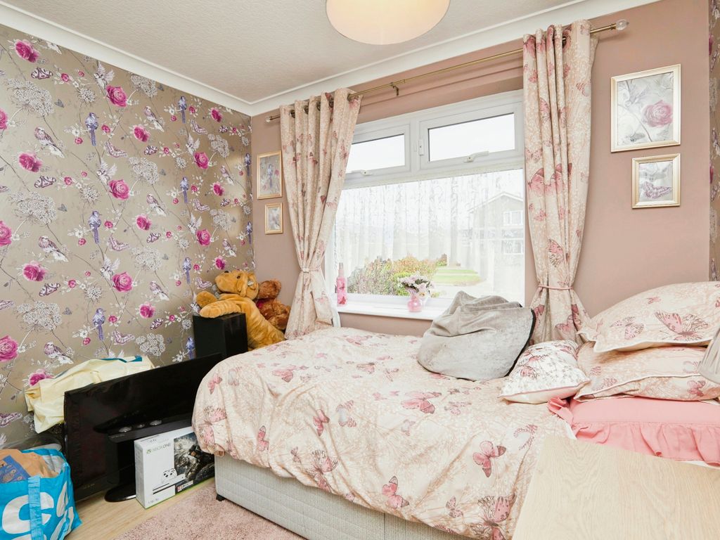 2 bed bungalow for sale in Sinfin Avenue, Shelton Lock, Derby DE24, £280,000