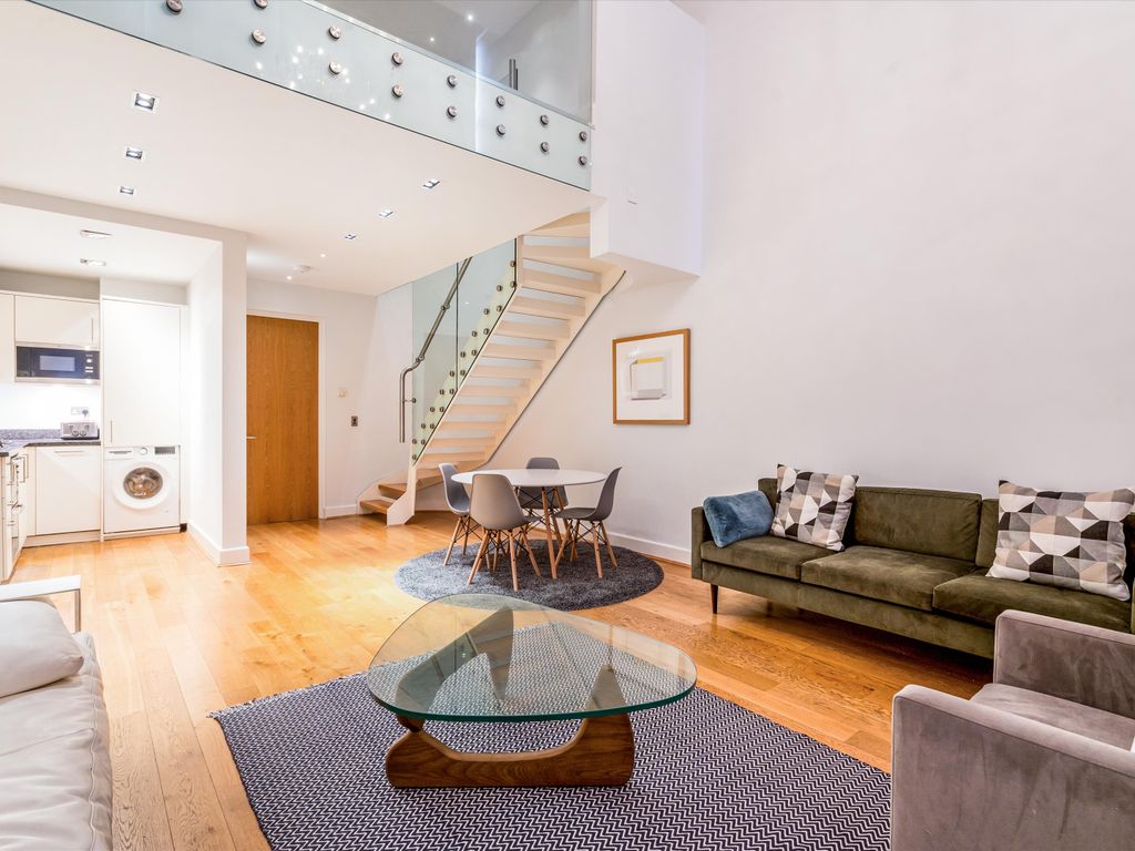 1 bed flat for sale in Barter Street, London WC1A, £825,000