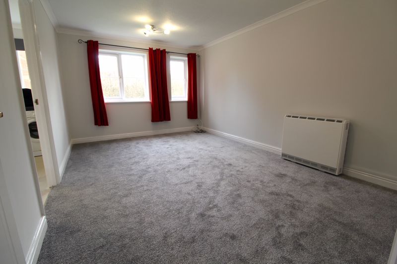 1 bed flat for sale in Ormonds Close, Bradley Stoke, Bristol BS32, £175,000