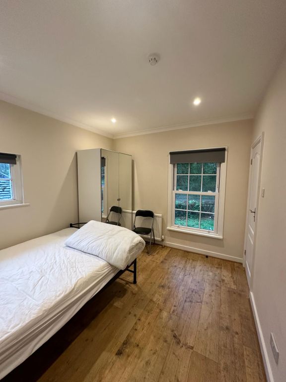 Room to rent in Old Redding, Harrow HA6, £900 pcm