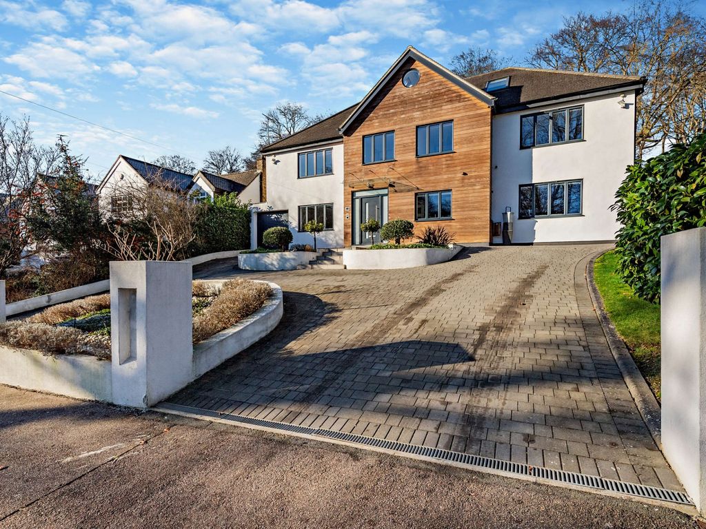 6 bed detached house for sale in The Clump, Rickmansworth WD3, £2,500,000