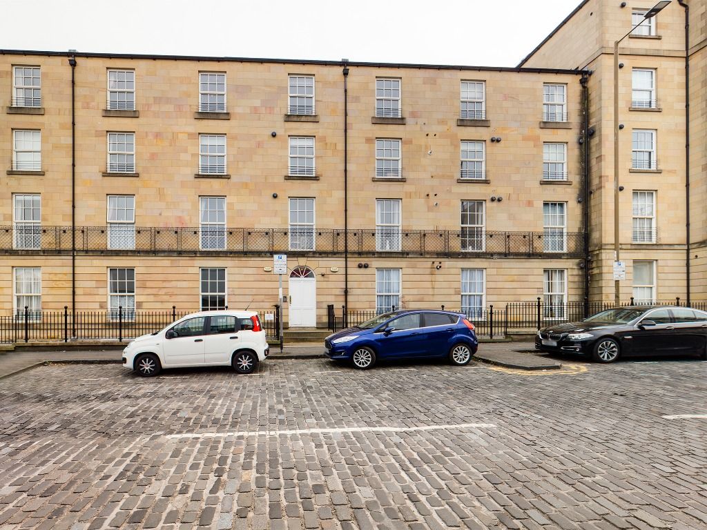 2 bed flat to rent in East London Street, Broughton, Edinburgh EH7, £1,300 pcm