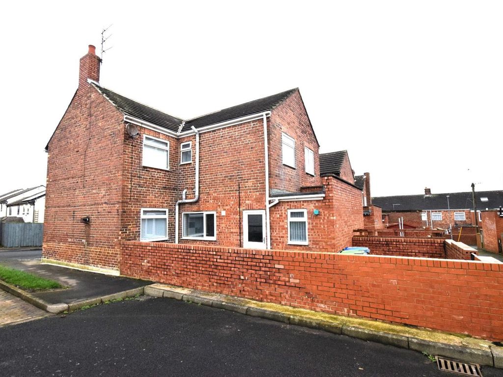 3 bed end terrace house for sale in Thompson Street, Horden, County Durham SR8, £79,950