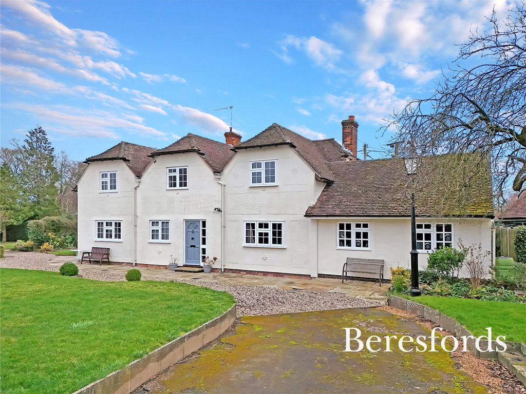 6 bed detached house for sale in Oxen End, Little Bardfield CM7, £875,000
