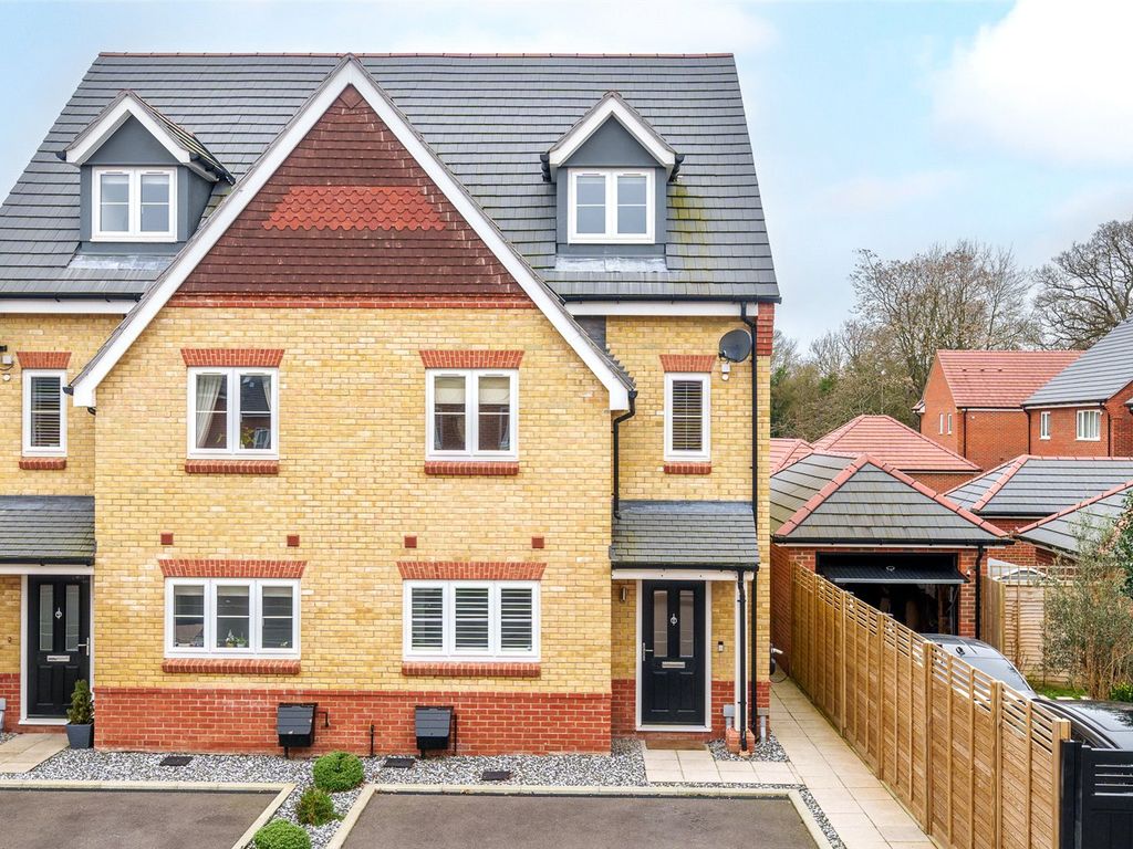 4 bed semi-detached house for sale in Equestrian Court, Arborfield Green, Reading, Berkshire RG2, £525,000
