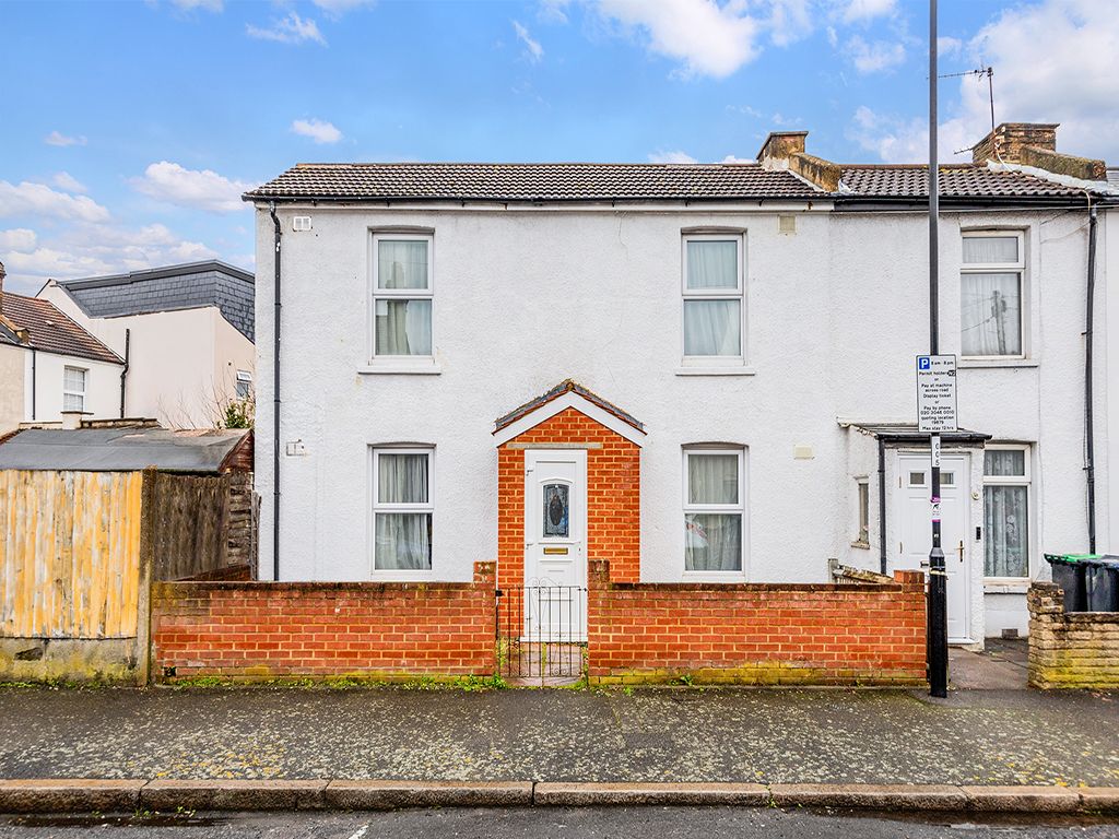 2 bed end terrace house for sale in Wortley Road, Croydon CR0, £340,000