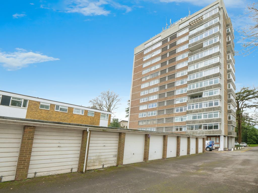 2 bed flat for sale in Brampton Tower, Bassett Avenue, Southampton, Hampshire SO16, £230,000