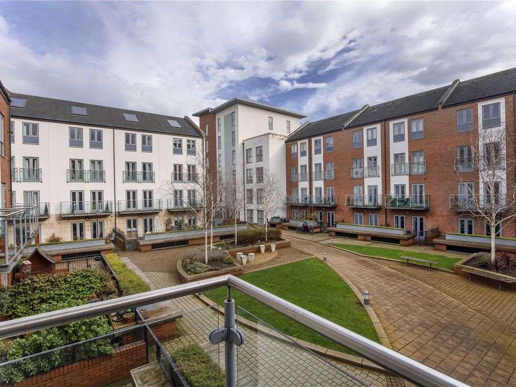 1 bed flat for sale in Pond Garth, York, North Yorkshire YO1, £210,000