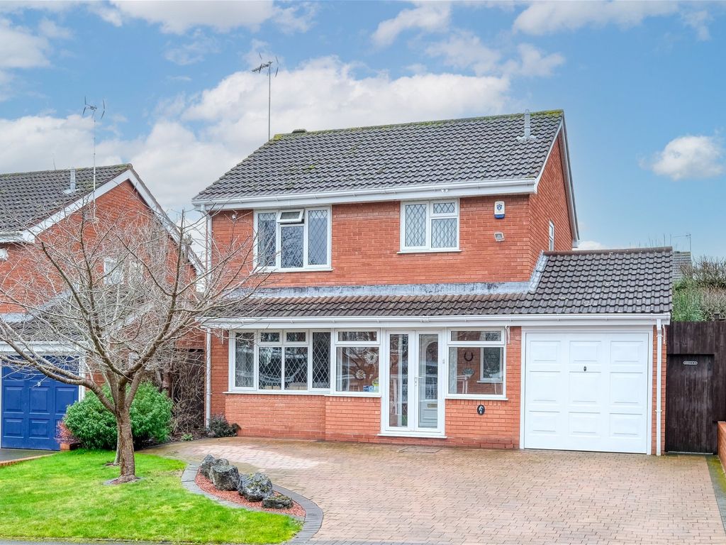 3 bed detached house for sale in Thornbury Lane, Church Hill North, Redditch B98, £395,000