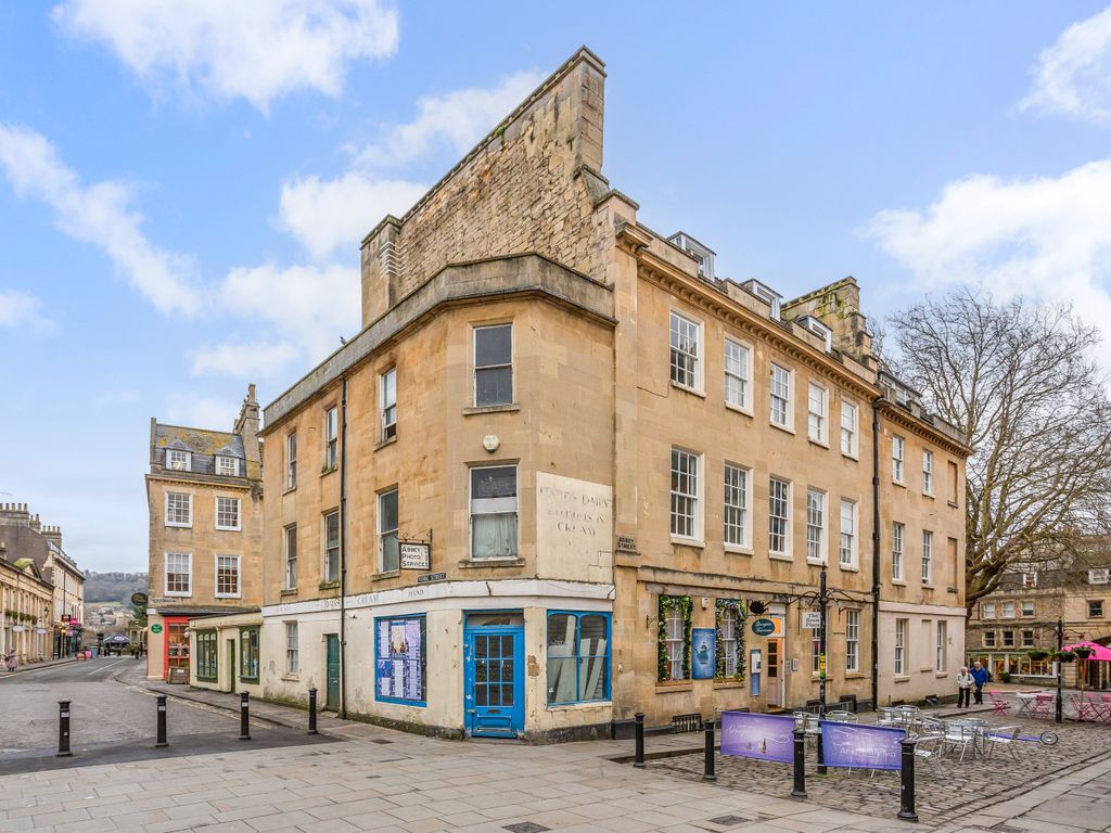 2 bed flat for sale in Abbey Street, Bath BA1, £450,000