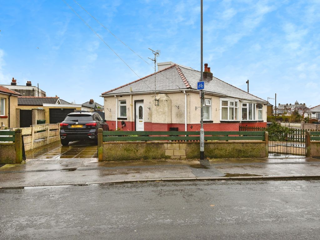 2 bed terraced house for sale in Osborne Road, Morecambe LA3, £160,000