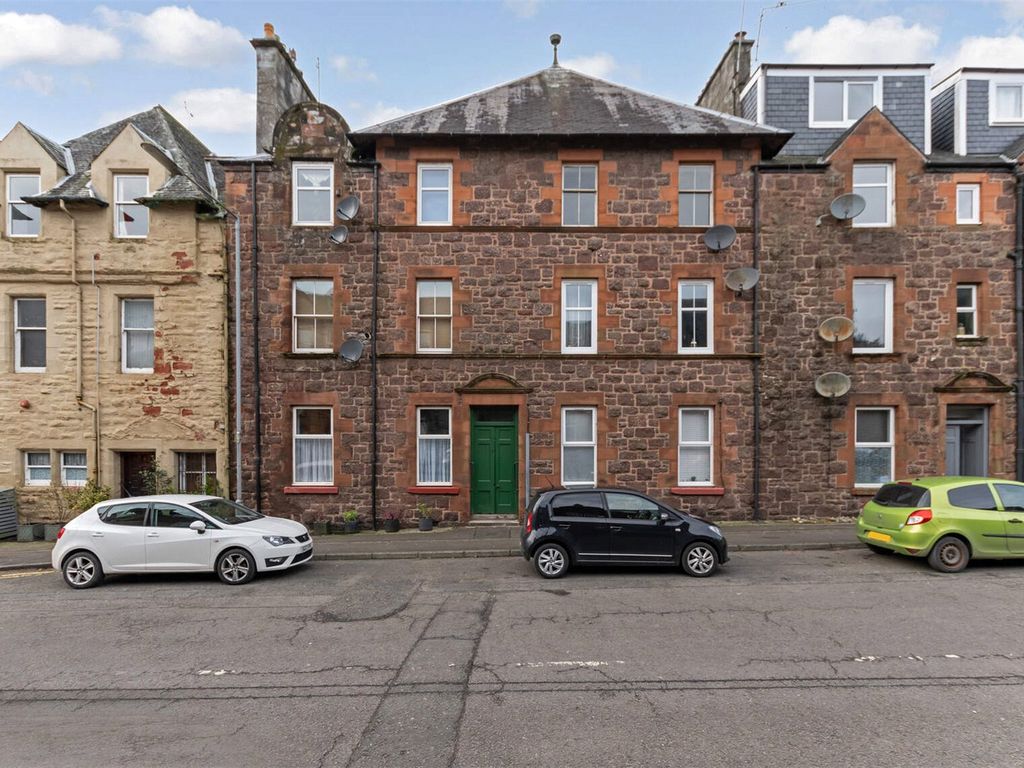 1 bed flat for sale in Cross Street, Callander, Stirlingshire FK17, £68,000