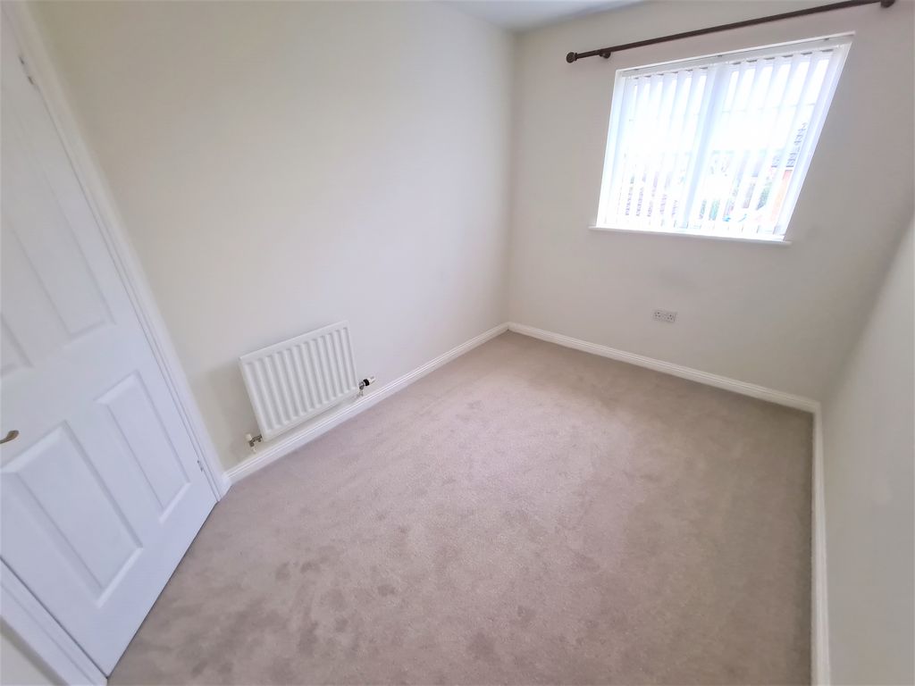 2 bed detached house to rent in Goldcrest Close, Bingham NG13, £895 pcm
