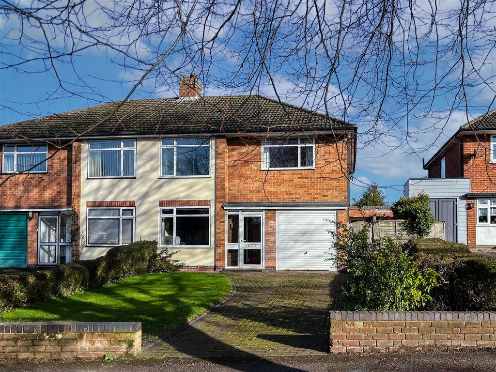 3 bed property for sale in Telford Avenue, Lillington, Royal Leamington Spa CV32, £475,000