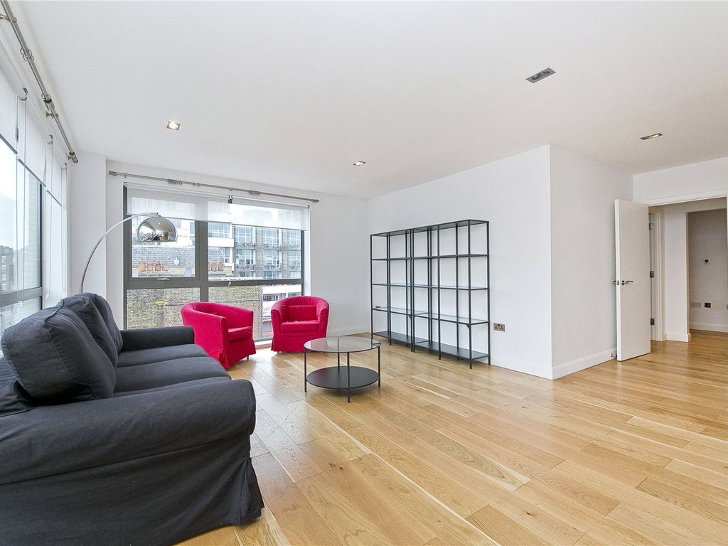 2 bed flat to rent in Kingsland Road, Dalston, London E8, £2,600 pcm