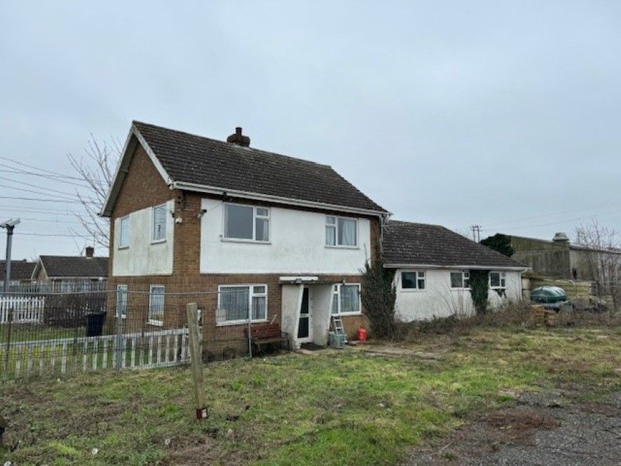 3 bed detached house for sale in River View, The Causeway, Stow Bridge, King