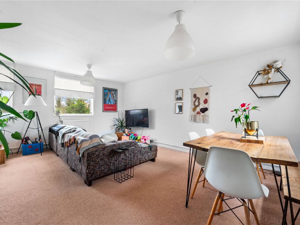 2 bed flat for sale in High Ashton, 119 Kingston Hill, Kingston Upon Thames, Surrey KT2, £350,000