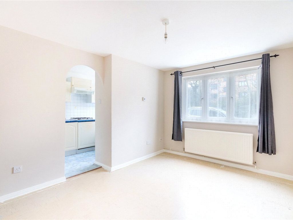 1 bed flat to rent in Glenville Grove, New Cross SE8, £1,350 pcm