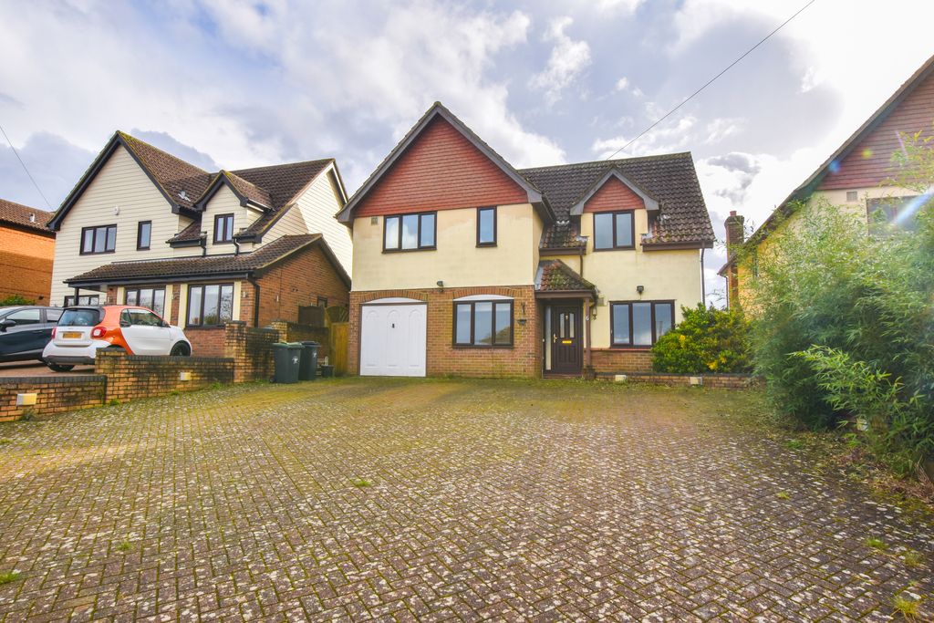 5 bed detached house for sale in Townfield, Bardfield Road, Thaxted, Dunmow CM6, £650,000