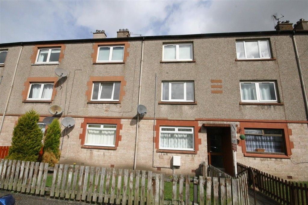2 bed flat to rent in Telford Square, Camelon, Falkirk FK1, £575 pcm