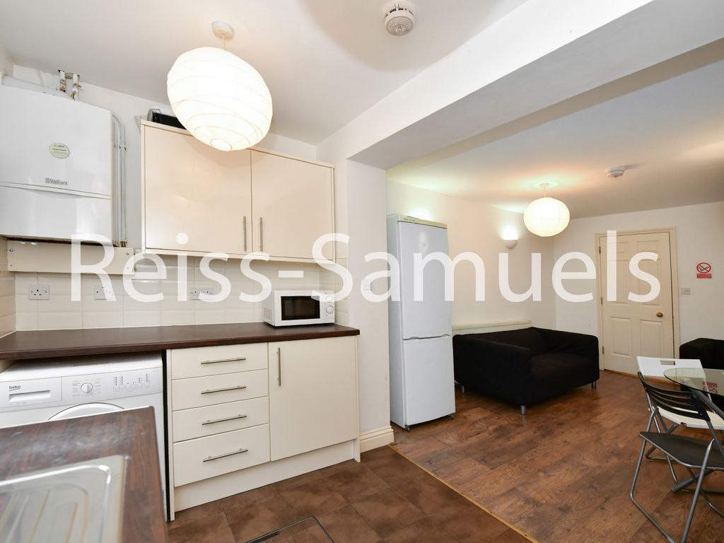 5 bed town house to rent in Ferry Street, Isle Of Dogs, Docklands, London, Isle Of Dogs, Docklands, London E14, £4,983 pcm