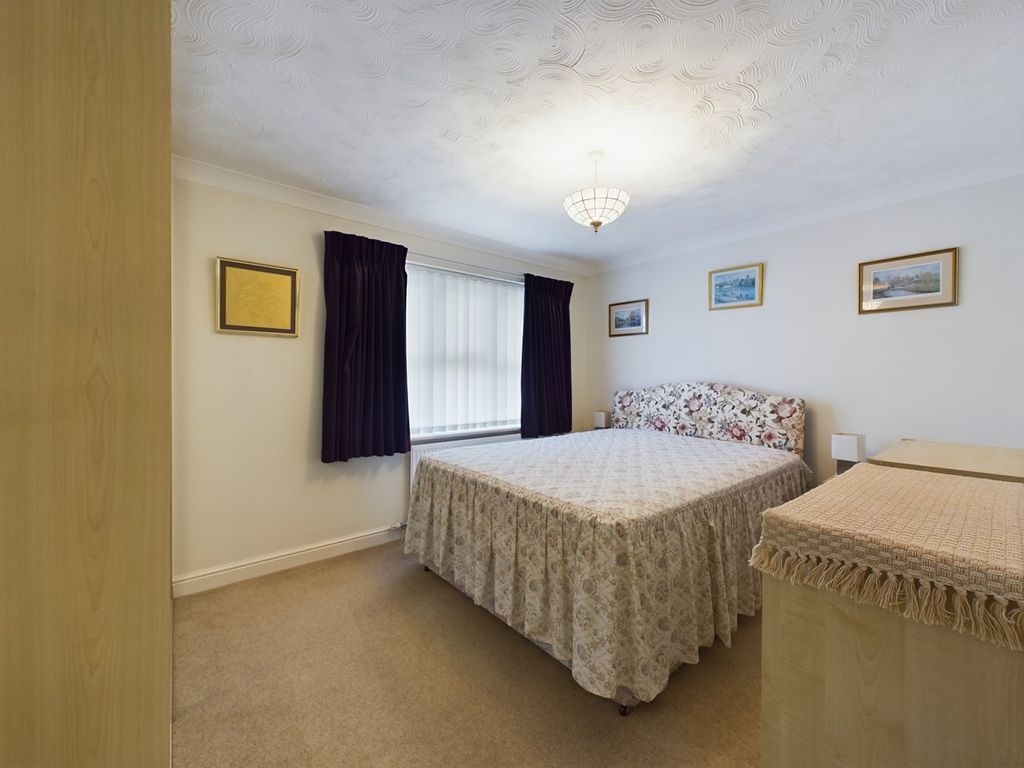2 bed detached bungalow for sale in Woodsage Drive, Downham Market PE38, £285,000