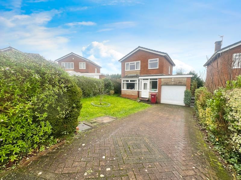3 bed detached house for sale in Brodick Drive, Bolton BL2, £260,000