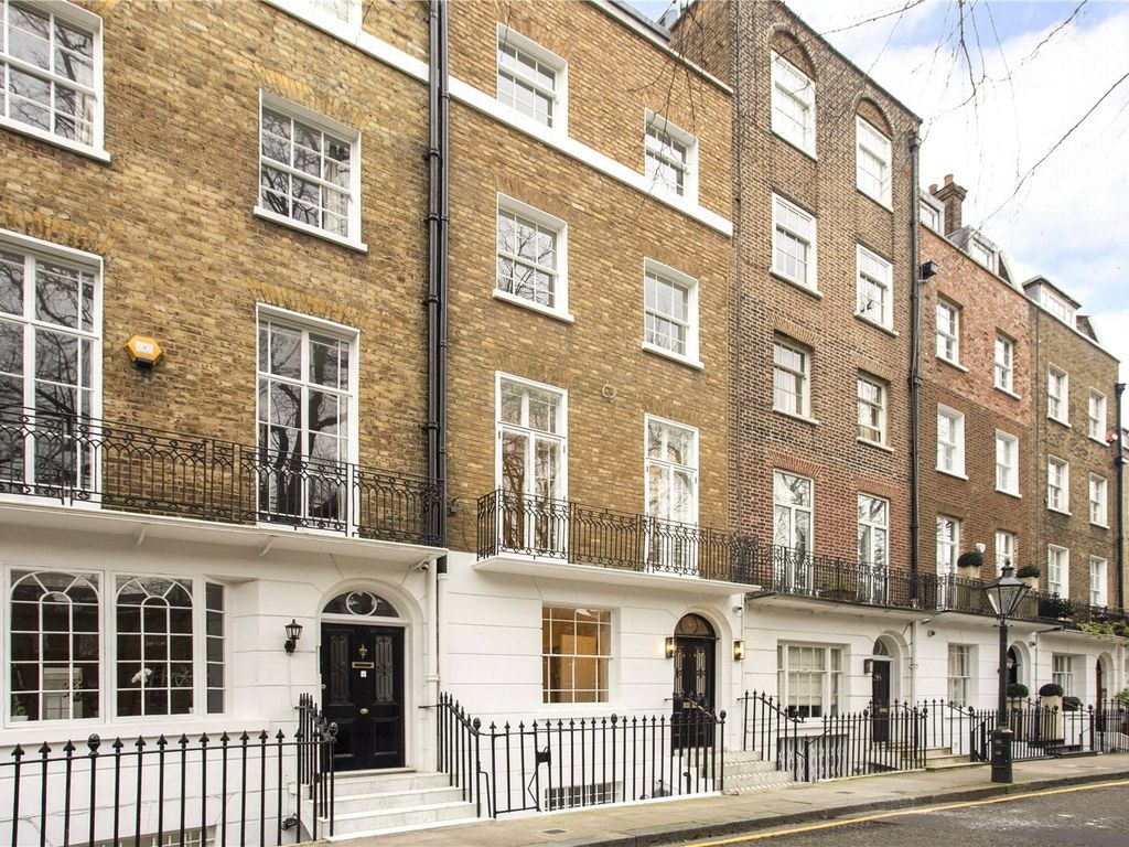 5 bed detached house to rent in Brompton Square, London SW3, £29,250 pcm