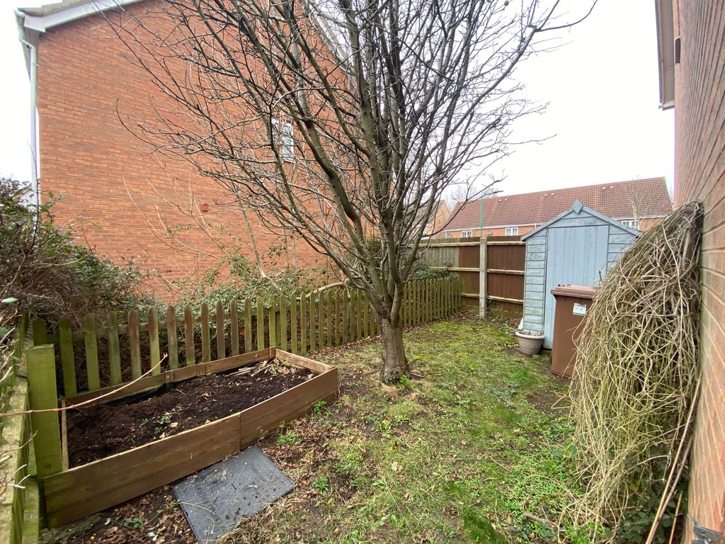 3 bed detached house for sale in East Of England Way, Peterborough PE2, £135,000