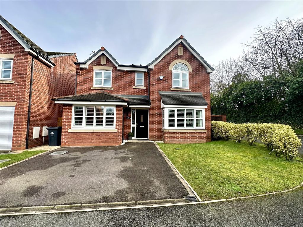 4 bed detached house for sale in Earle Avenue, Huyton, Liverpool L36, £465,000