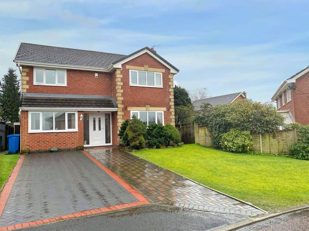 4 bed detached house for sale in Ingoe Close, Heywood, Greater Manchester OL10, £465,000