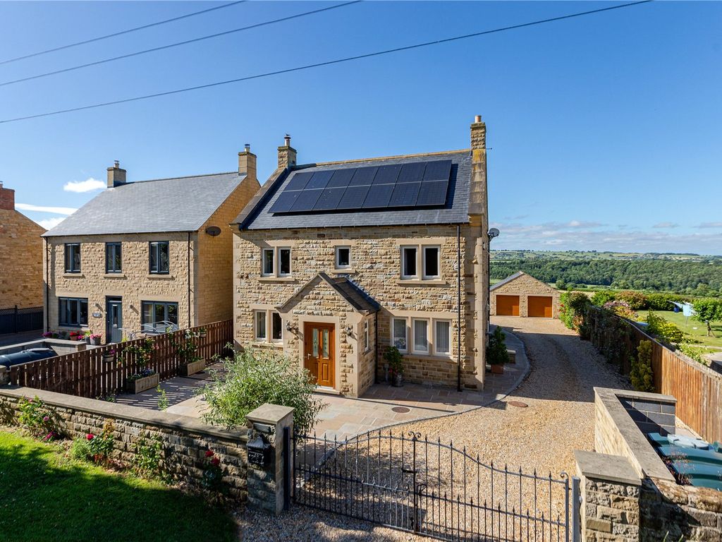 5 bed detached house for sale in Finghall, Leyburn, North Yorkshire DL8, £850,000