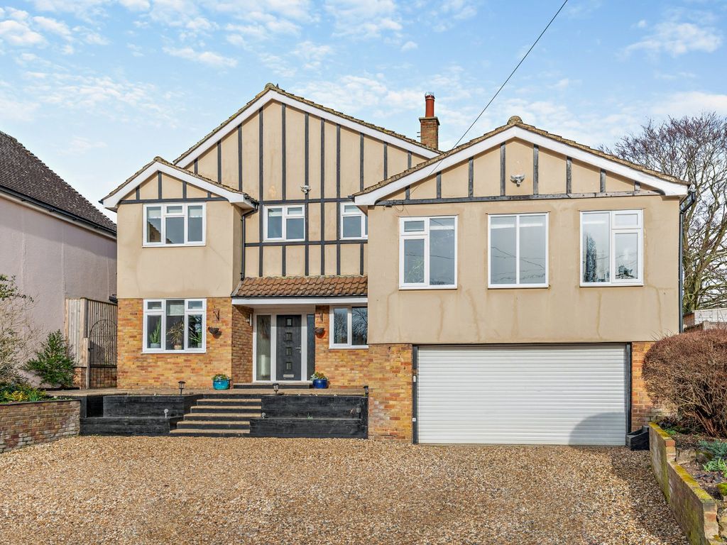 6 bed detached house for sale in Wedon Way, Bygrave, Baldock, Hertfordshire SG7, £1,250,000