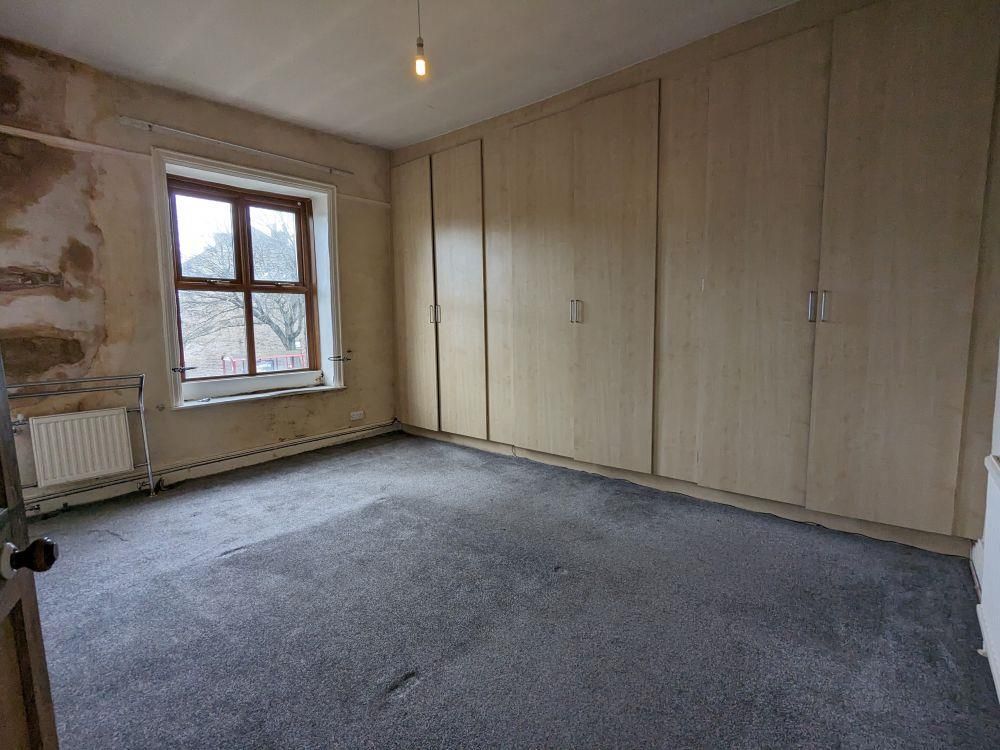 3 bed property for sale in Bradford Road, Idle, Bradford BD10, £140,000