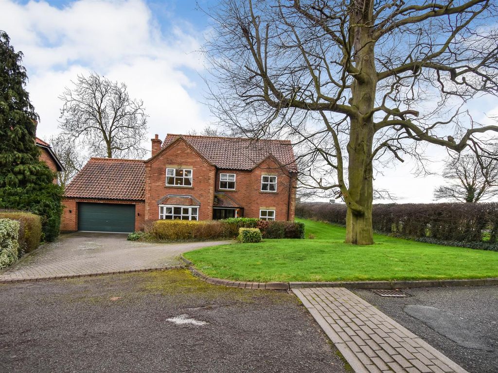 4 bed detached house for sale in Vicarage Park, Appleby, Scunthorpe DN15, £475,000