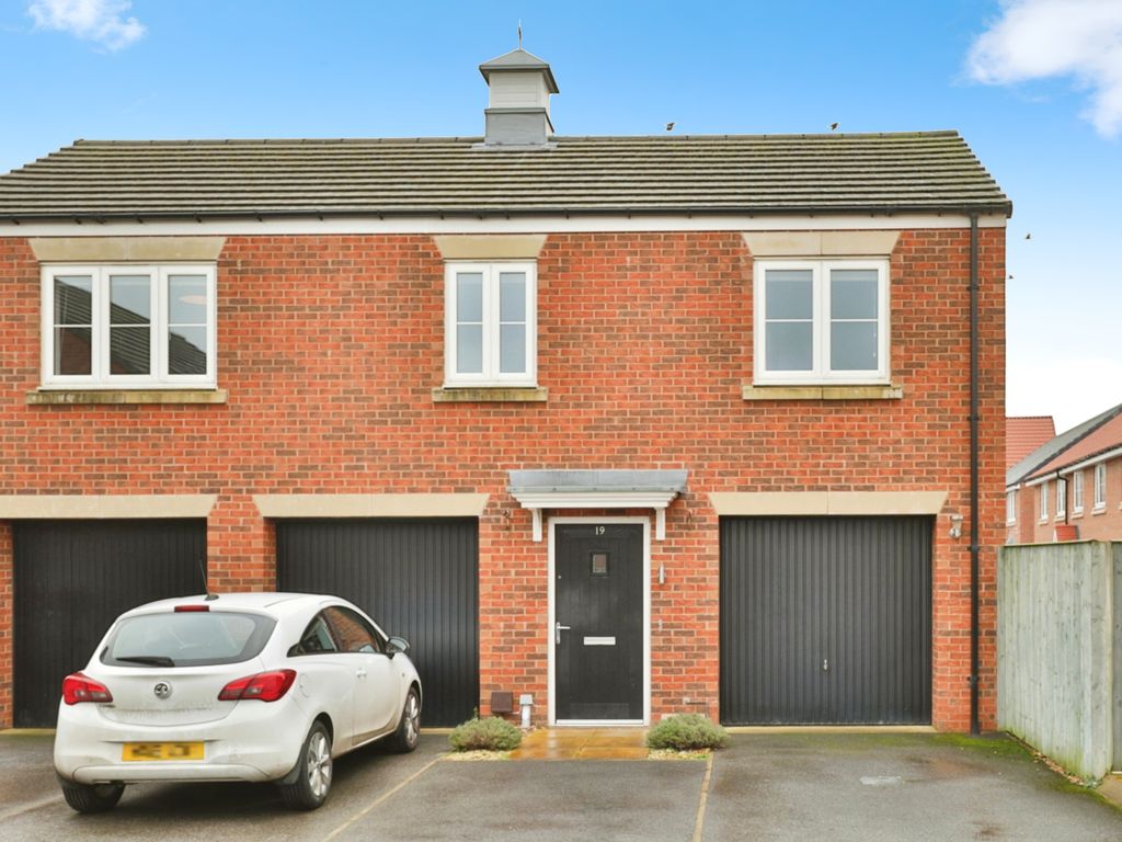 2 bed detached house for sale in Snapdragon Lane, Scarborough YO13, £65,000