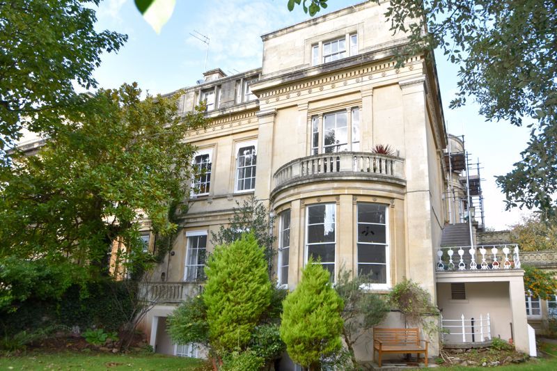 2 bed flat for sale in Clifton Park, Clifton, Bristol BS8, £500,000