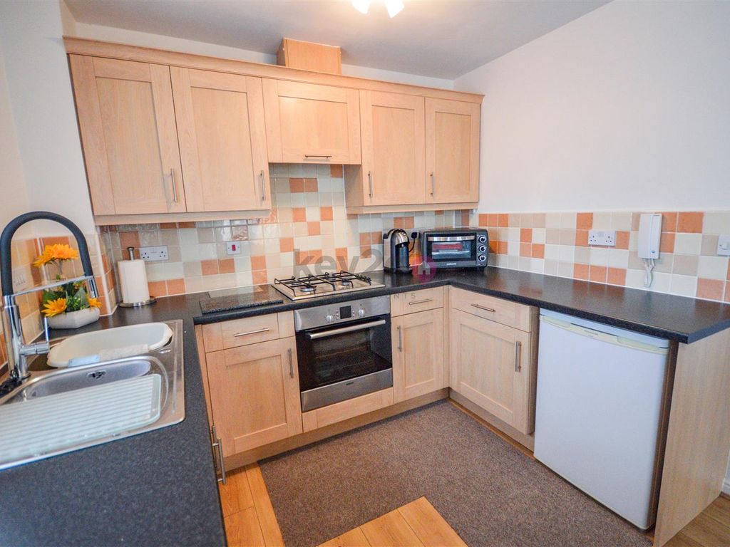 2 bed flat for sale in New School Road, Mosborough, Sheffield S20, £150,000