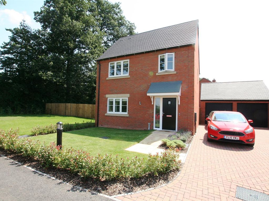 3 bed property to rent in Oldcourne Way, Fernhill Heath, Worcester. WR3, £1,500 pcm