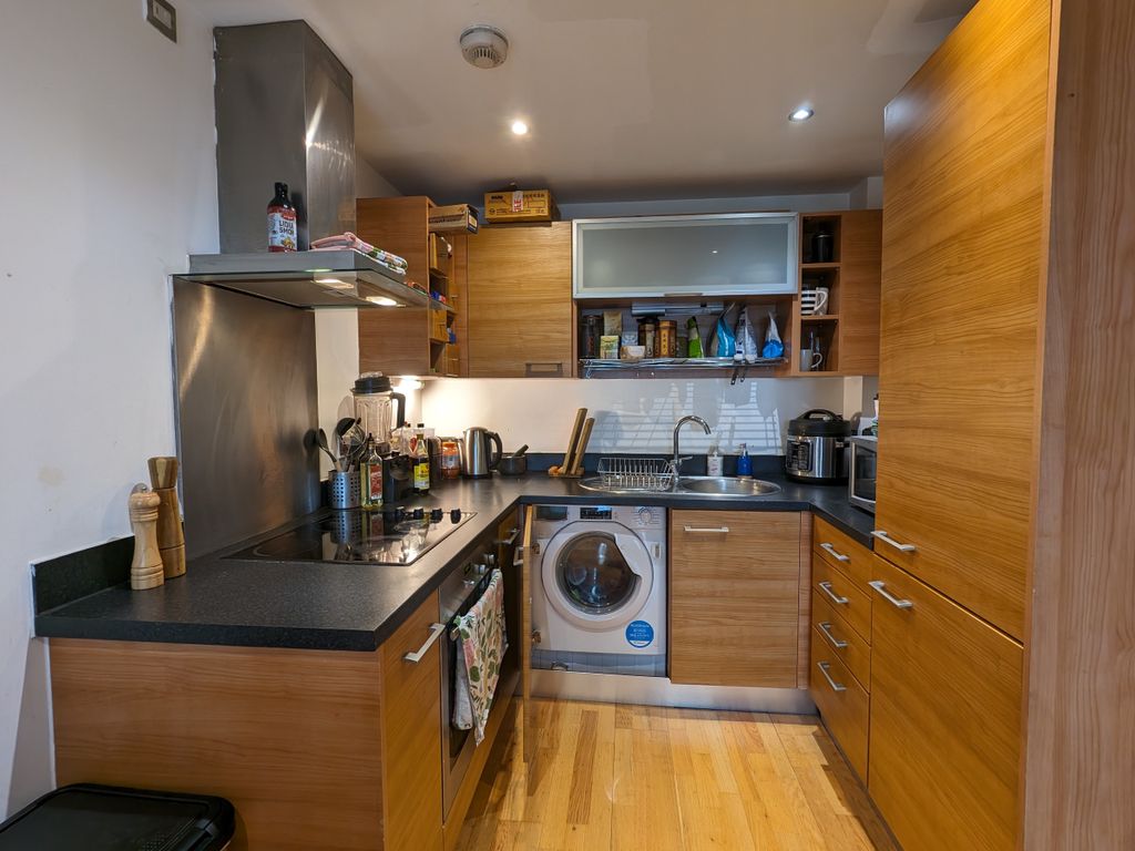 1 bed flat to rent in La Salle, Chadwick Street, Hunslet, Leeds LS10, £875 pcm