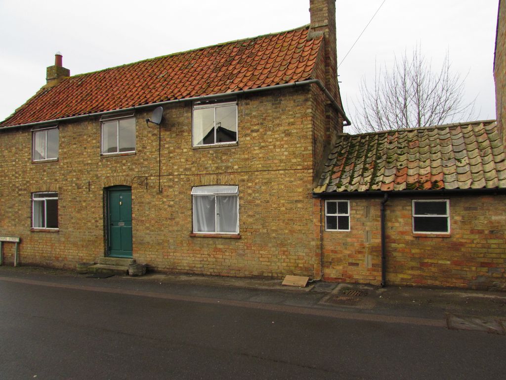 3 bed detached house to rent in Chapel Street, Alconbury, Huntingdon PE28, £950 pcm