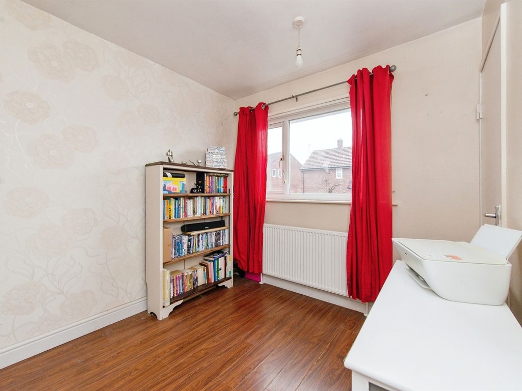 2 bed terraced house for sale in Ambleside Road, Castleford WF10, £125,000