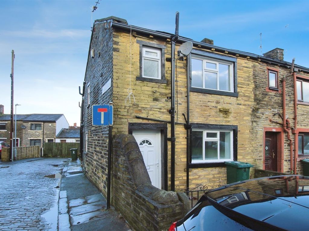 2 bed end terrace house for sale in Little Horton Lane, Bradford BD5, £80,000