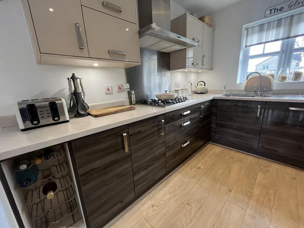 3 bed property for sale in Faulkner Crescent, Lytham St. Annes FY8, £254,000