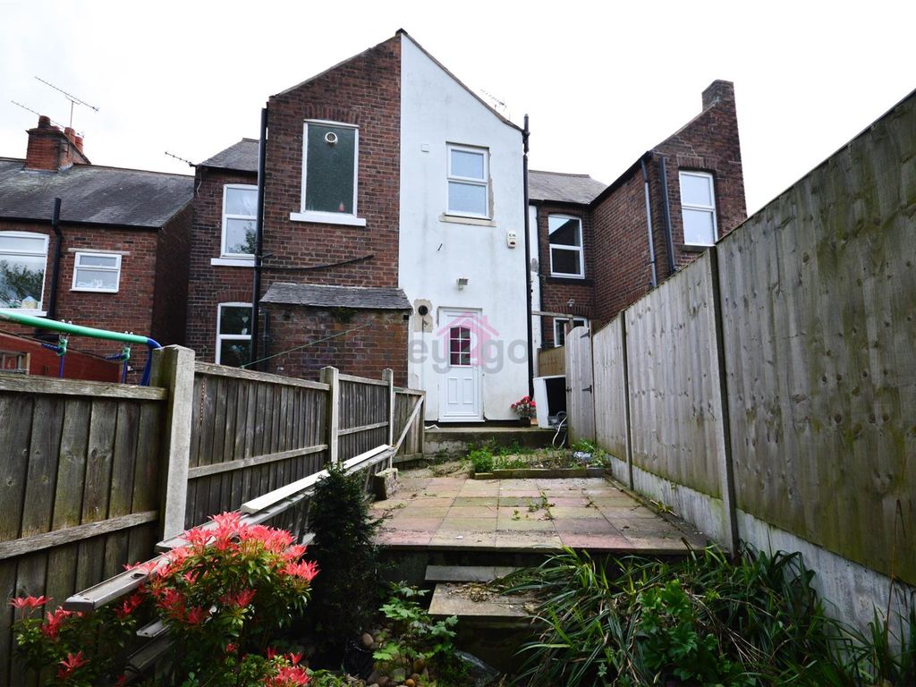 2 bed terraced house to rent in High Street, Beighton S20, £775 pcm